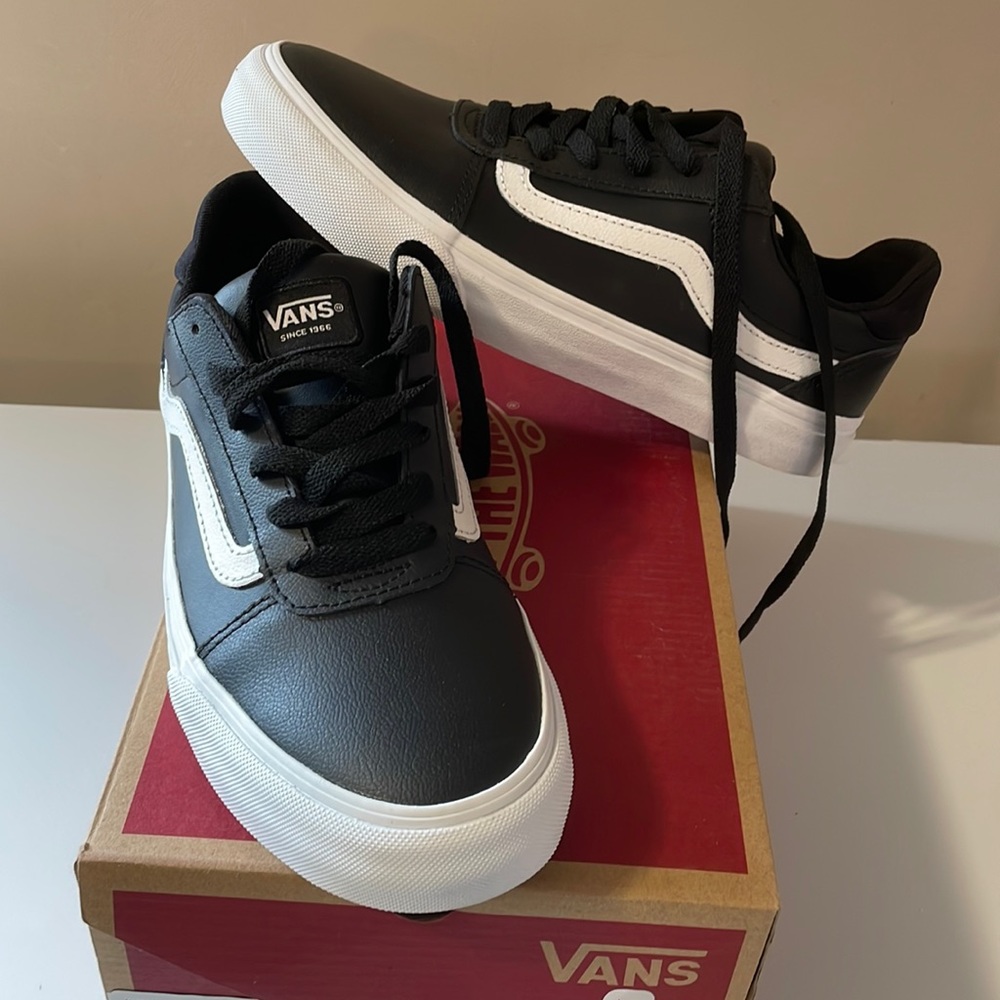 Womens 8 vans